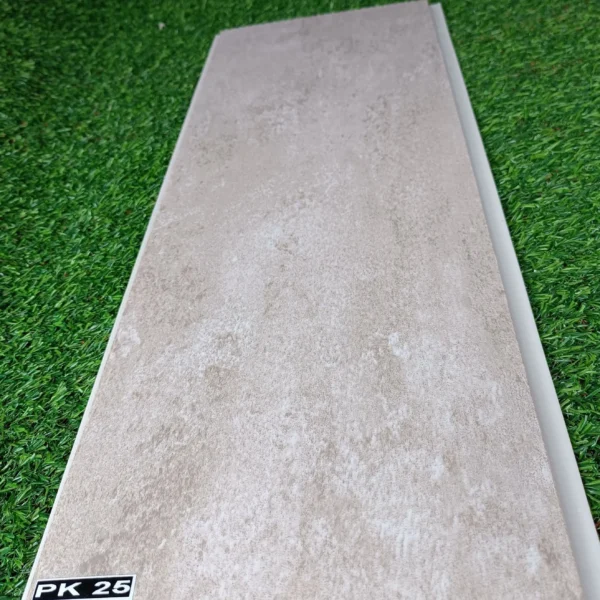 دیوار پوش PVC روکشدار کرم پتینه